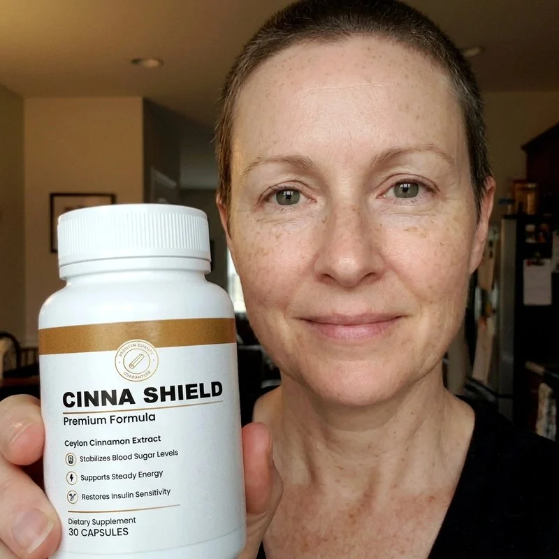 Cinna Shield customer holding their bottle